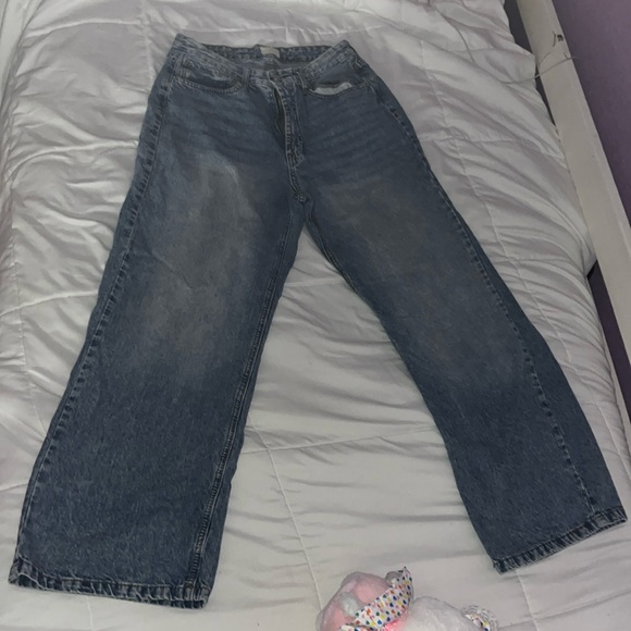 Classic Blue Women's Jeans - Picture 4 of 4